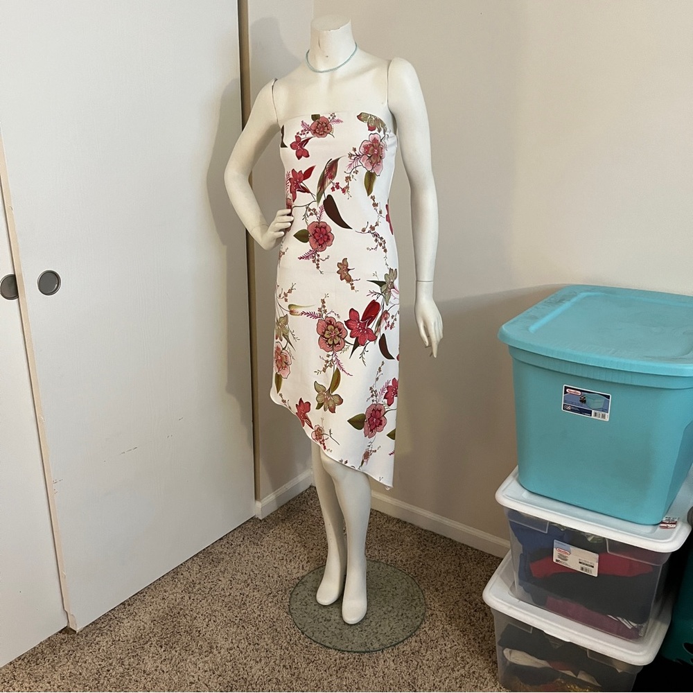 Vintage 00’s Y2K Venus Strapless Asymmetrical Dress XS-S Floral